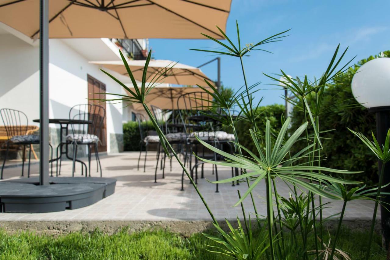 L'Oasi Di Giorgia Bed and Breakfast Cittadella del Capo Eksteriør billede