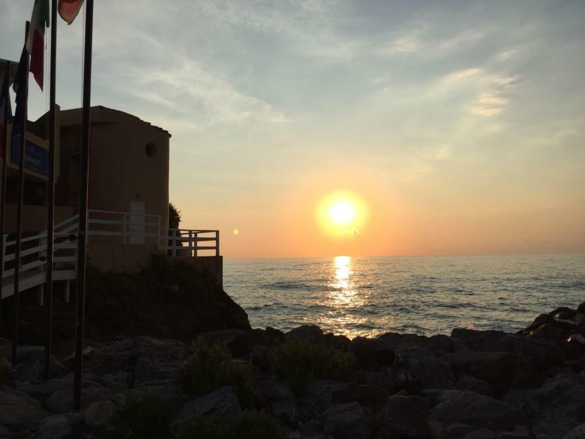 L'Oasi Di Giorgia Bed and Breakfast Cittadella del Capo Eksteriør billede